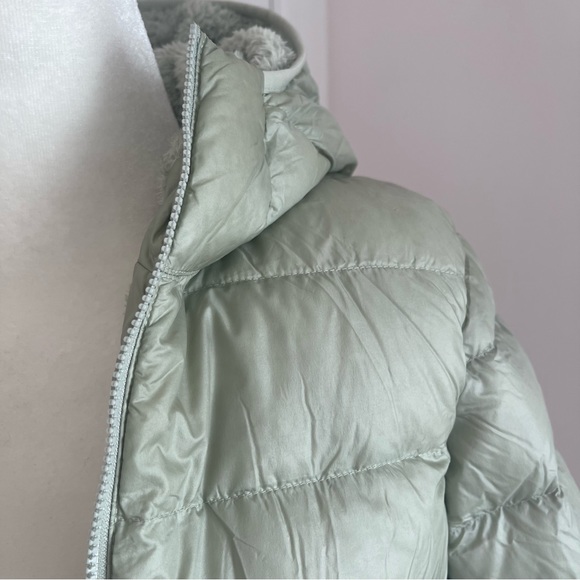 TNA “the little fuzzy puff” - Picture 2 of 6